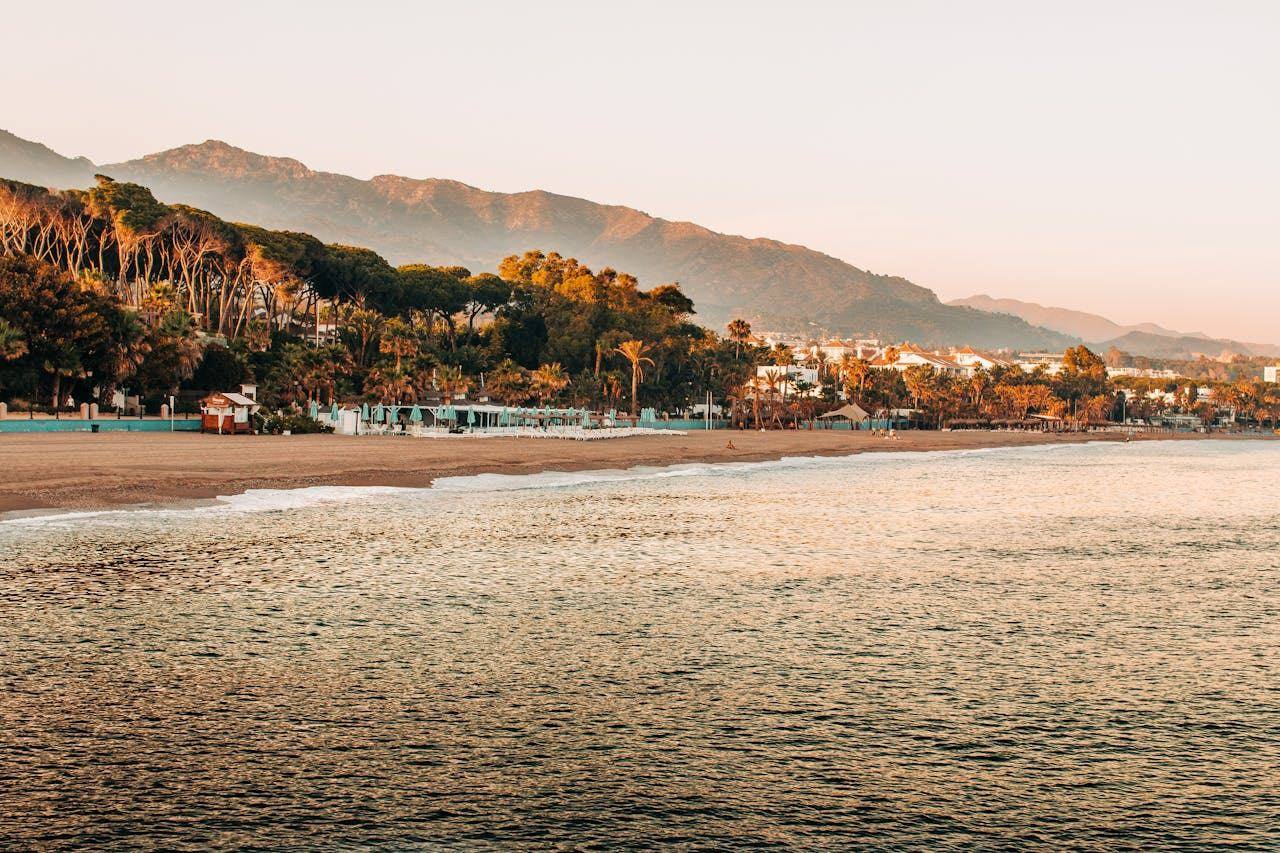 Málaga Holiday Rental Calendar — When Peak, Shoulder and Low Season Actually Run